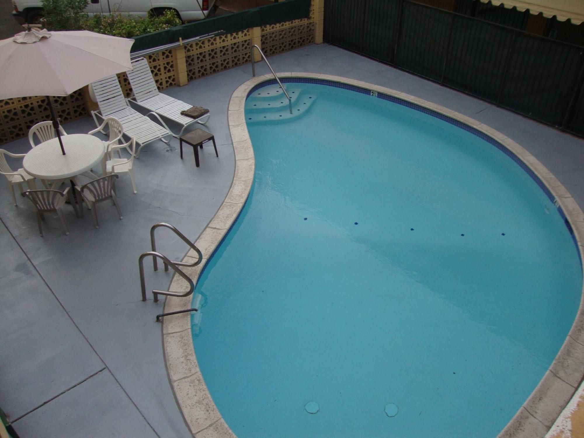 Townhouse Inn And Suites Brawley Kültér fotó