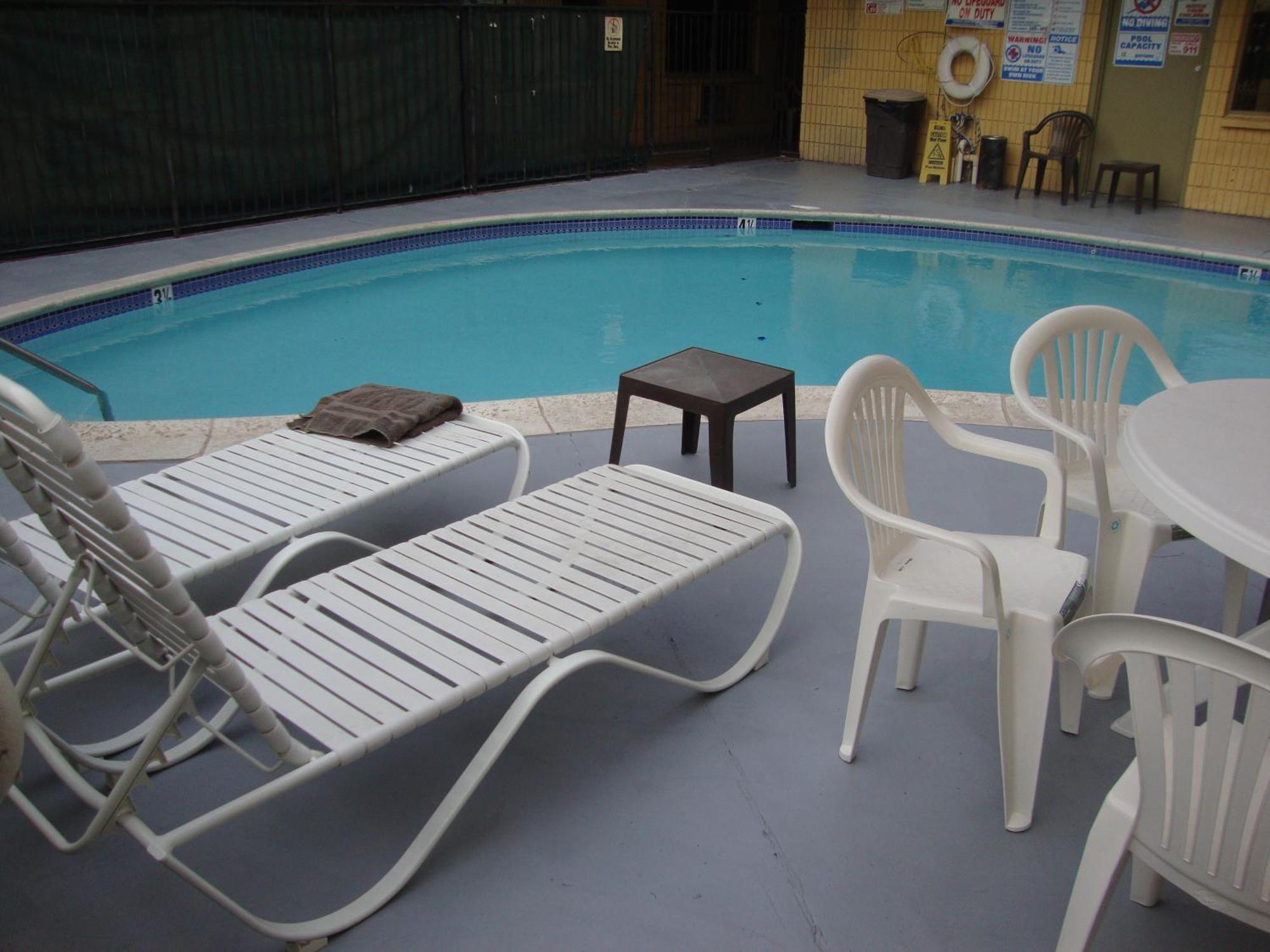 Townhouse Inn And Suites Brawley Kültér fotó