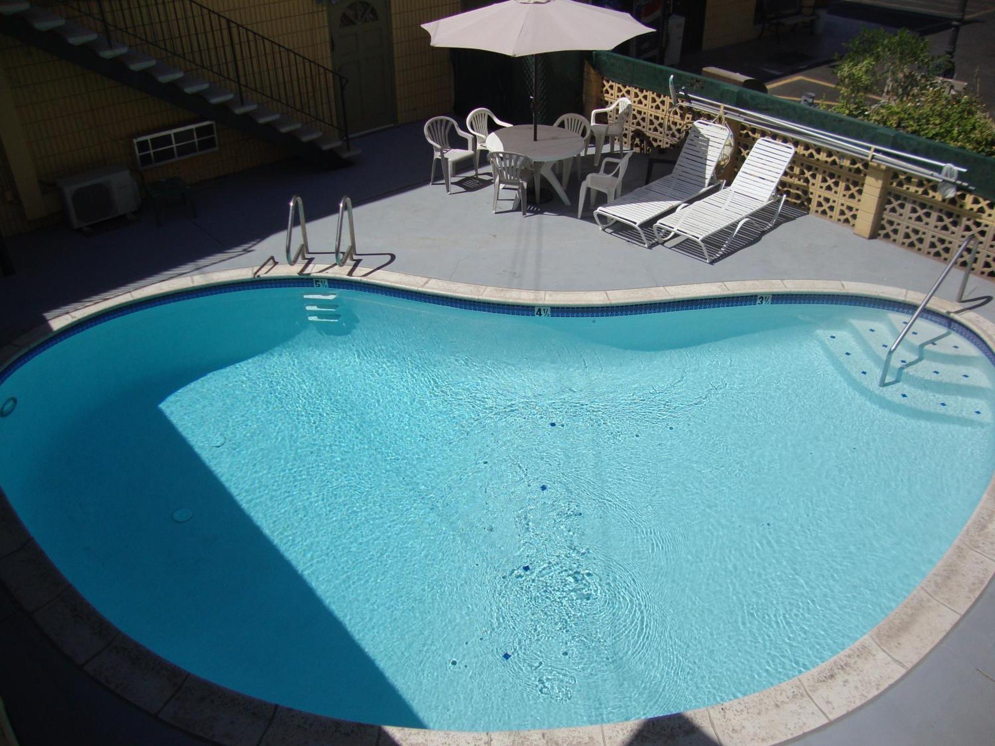 Townhouse Inn And Suites Brawley Kültér fotó