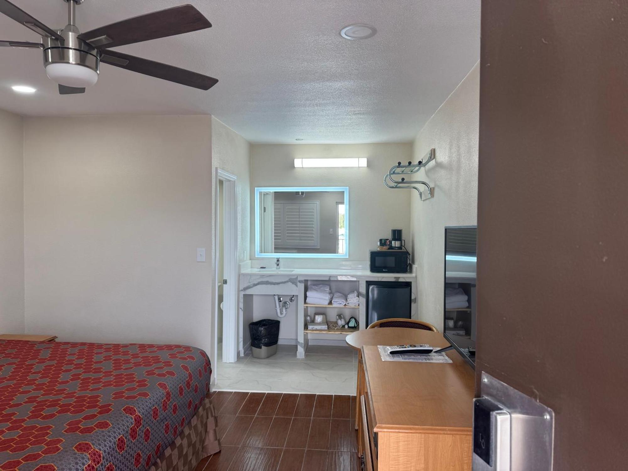 Townhouse Inn And Suites Brawley Kültér fotó