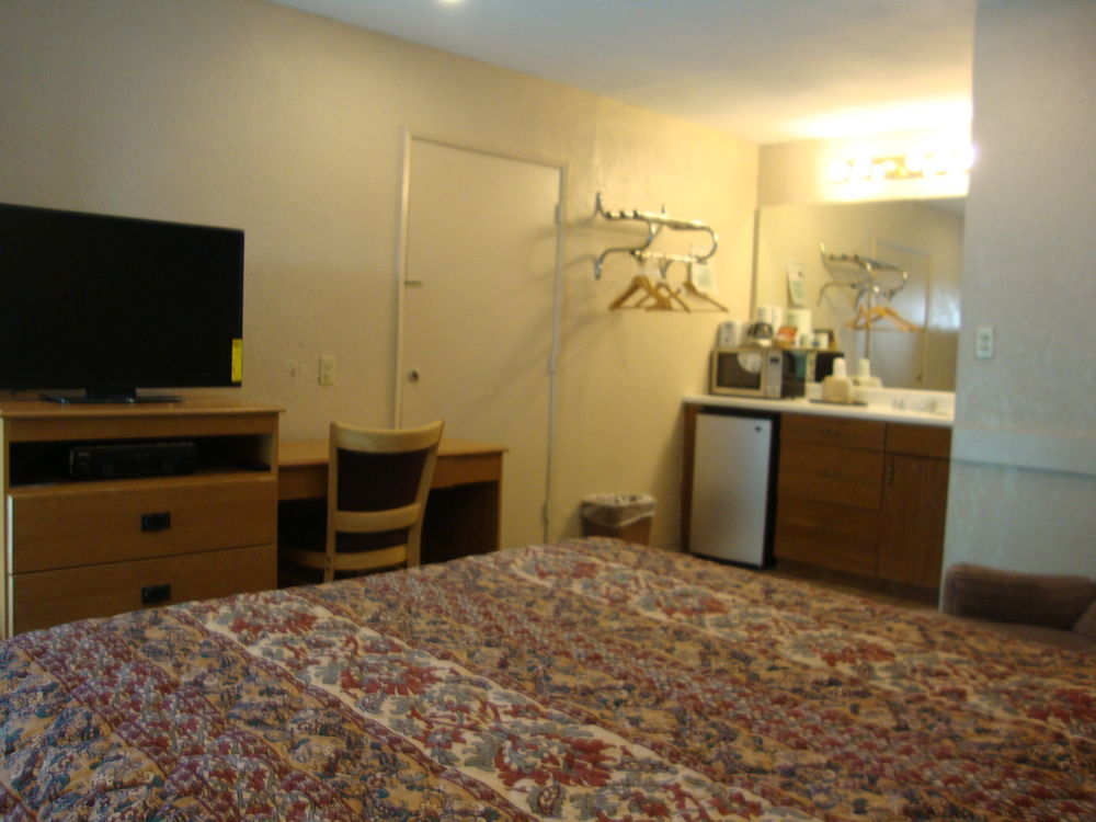 Townhouse Inn And Suites Brawley Kültér fotó