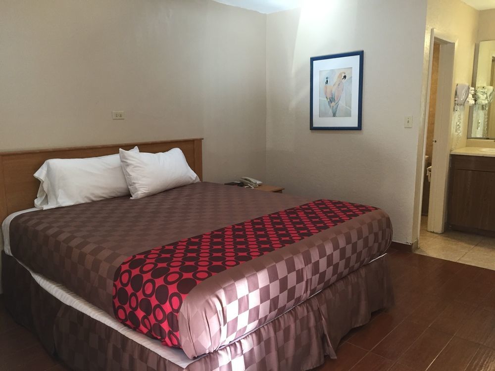 Townhouse Inn And Suites Brawley Kültér fotó