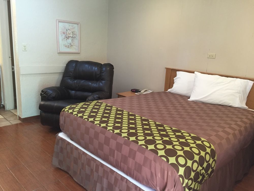 Townhouse Inn And Suites Brawley Kültér fotó