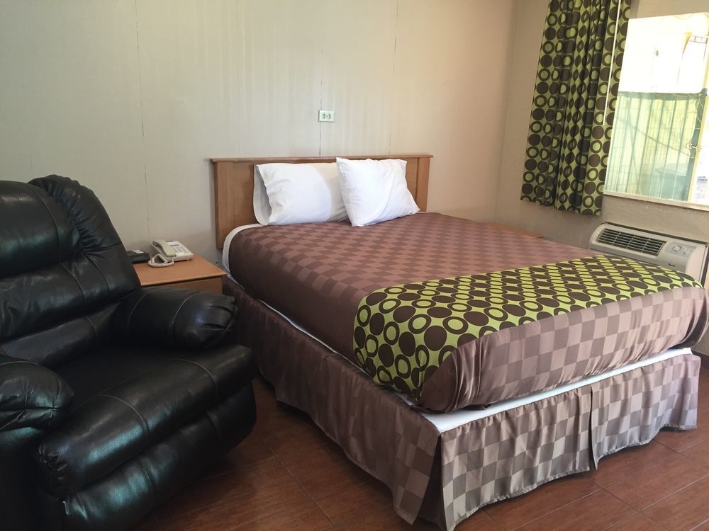 Townhouse Inn And Suites Brawley Kültér fotó
