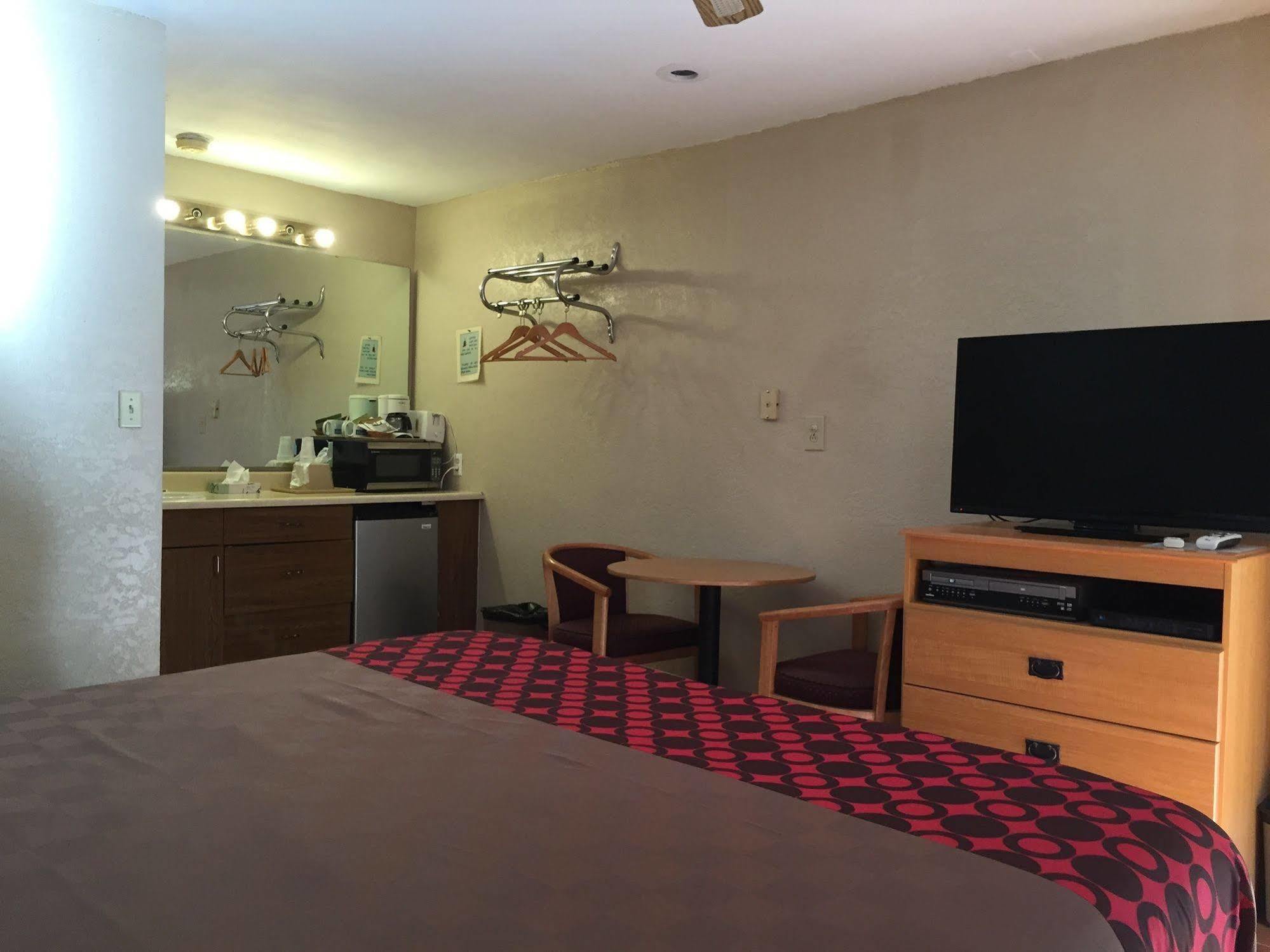 Townhouse Inn And Suites Brawley Kültér fotó